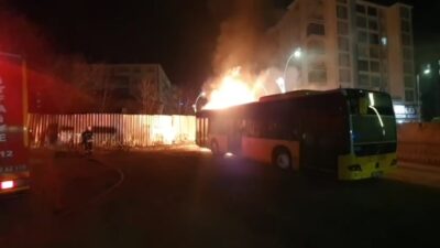 Yozgat’ta sebebi henüz belirlenemeyen bir nedenle özel halk otobüsünde çıkan