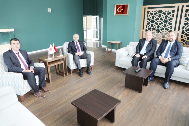 Dünyanın önde gelen akademik ve araştırma platformlarından biri olan Research.com,