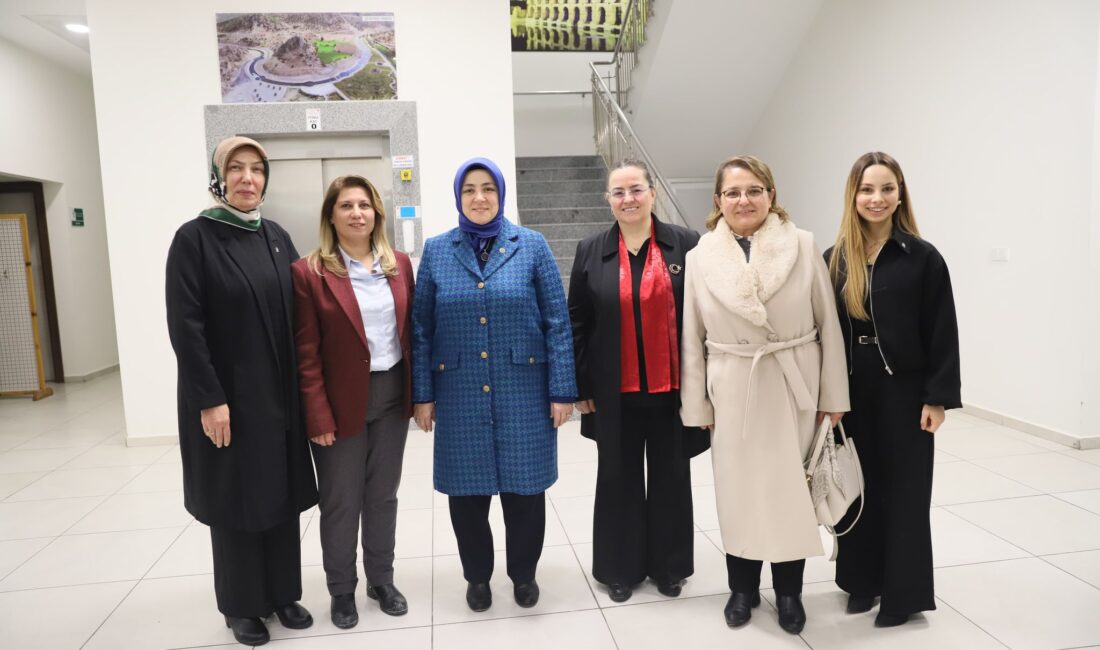 AK Parti Yozgat İl Kadın Kolları Başkanı Hatice Sarı Öcal,