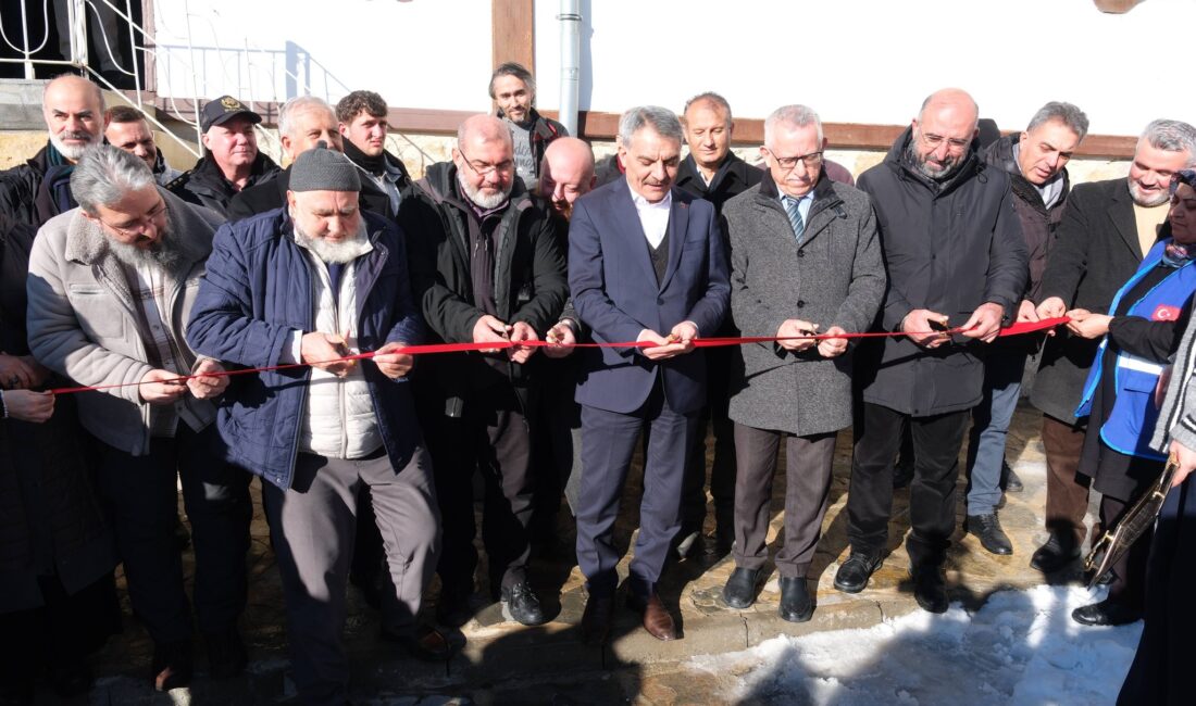 Yozgat Belediyesi, kentin yetiştirdiği önemli sanat ve edebiyat insanlarından hattat