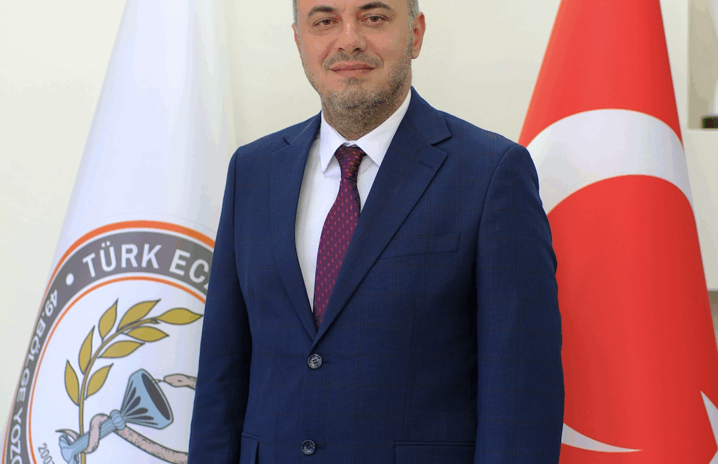 Yozgat Eczacı Odası Yönetim Kurulu Başkanı Şakir Açıkgöz, 10 Ocak