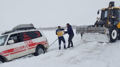 Yozgat İl Sağlık Müdürlüğü’ne bağlı Acil Sağlık Hizmetleri personeli, zorlu