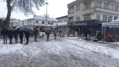 Yozgat’ta etkili olan kar yağışının ardından, merkez ve ilçelerde karla