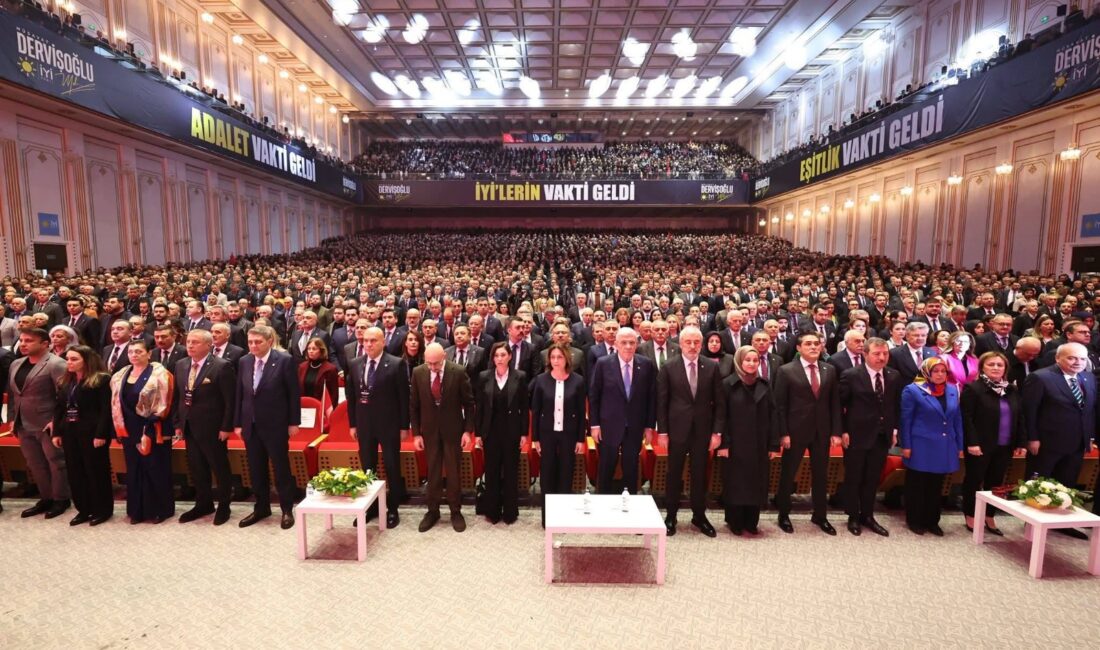 İYİ Parti’nin 4. Olağan Kurultayı, Ankara Kongre Merkezi’nde coşkulu bir