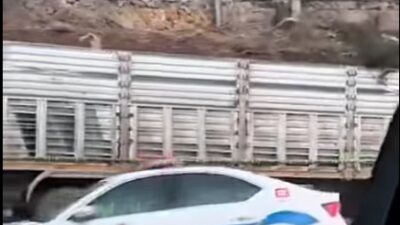 Yozgat’ta E-88 Ankara Karayolu üzerinde gece saatlerinde meydana gelen trafik