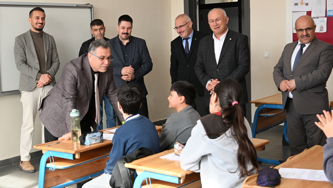 Sorgun 100. Yıl Cumhuriyet Ortaokulu’nda 7. ve 8. sınıf öğrencileri,