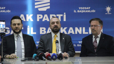 AK Parti Yozgat İl Başkanlığı’nda düzenlenen basın toplantısında konuşan AK