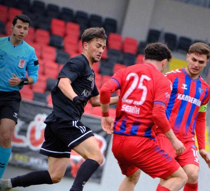 Nesine 3’ncü Lig 3’ncüGrup’un 20’nci haftasında Yozgat Belediyesi Bozokspor, kendi