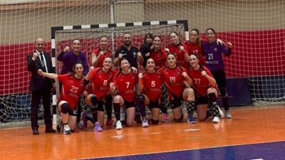 Hentbol Kadınlar 1. Ligi B Grubu’nda mücadele eden MC Sistem