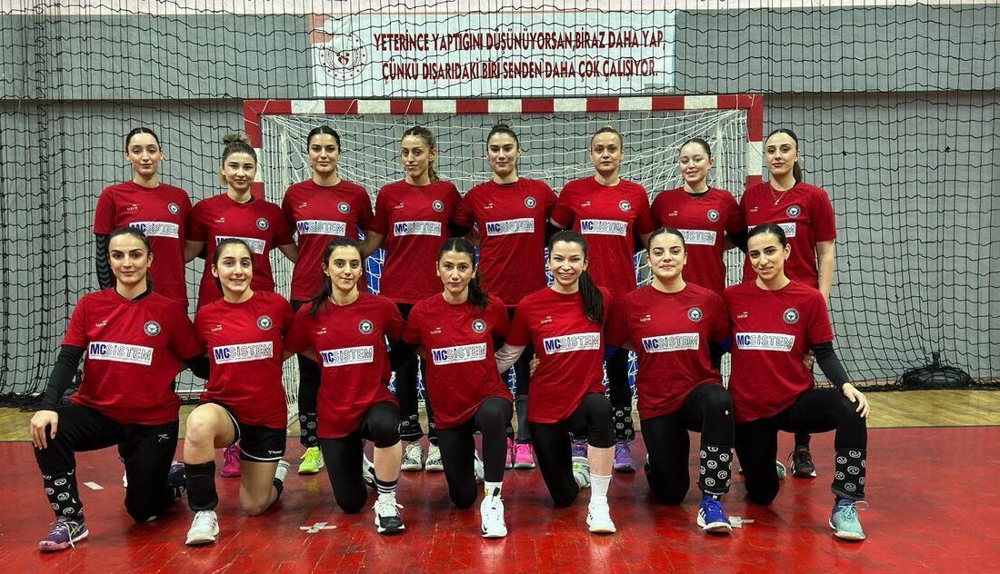 Yozgat’ı kadın hentbolunda başarıyla temsil eden MC Sistem Yozgat Gençlik