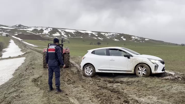 Yozgat İl Jandarma Komutanlığına bağlı Kadışehri İlçe Jandarma Komutanlığı ekipleri,