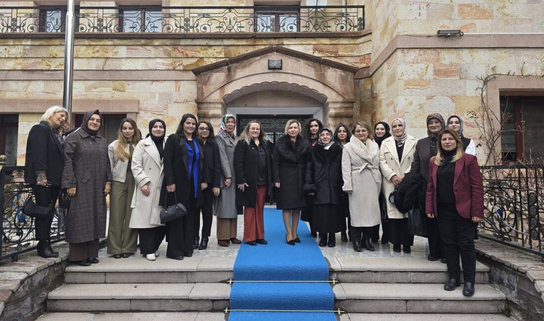 Yozgat Valisi Mehmet Ali Özkan’ın eşi Arzu Özkan, AK Parti