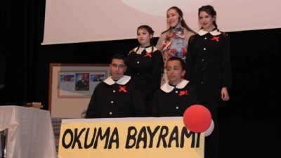 Yozgat Serpil Akdağ Anadolu Lisesi öğrencilerinin sahnelediği “Öğretmen Eliyle Cana