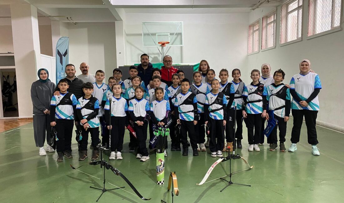 Gençlik ve Spor İl Müdürü Şahin Hopur, Yozgat Turkuaz Okçuluk