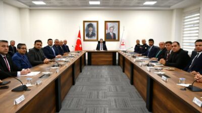 Sorgun Kaymakamı Abdurrezzak Canpolat başkanlığında, kamu kurumlarının faaliyetlerinin değerlendirildiği 2026