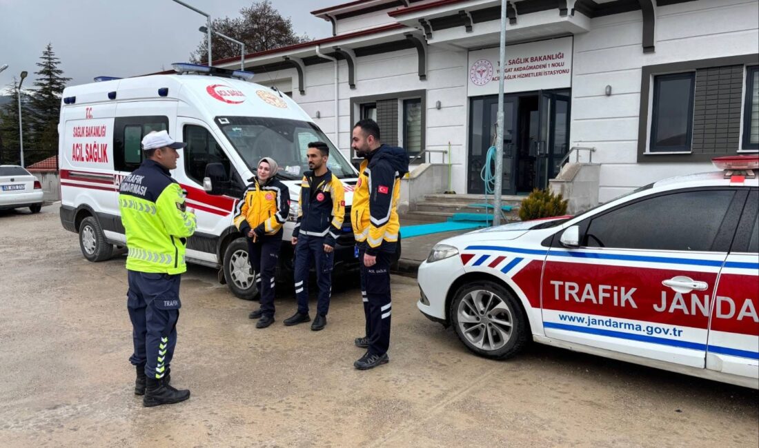 Yozgat İl Jandarma Komutanlığı, trafik güvenliğinin artırılmasına yönelik çalışmalarına devam