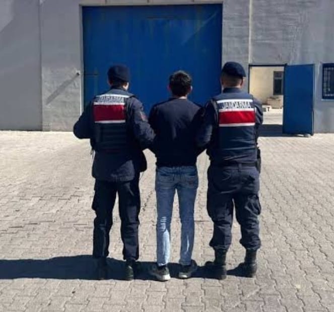 Yozgat İl Jandarma Komutanlığı ekiplerince aranan şahısların yakalanmasına yönelik yürütülen