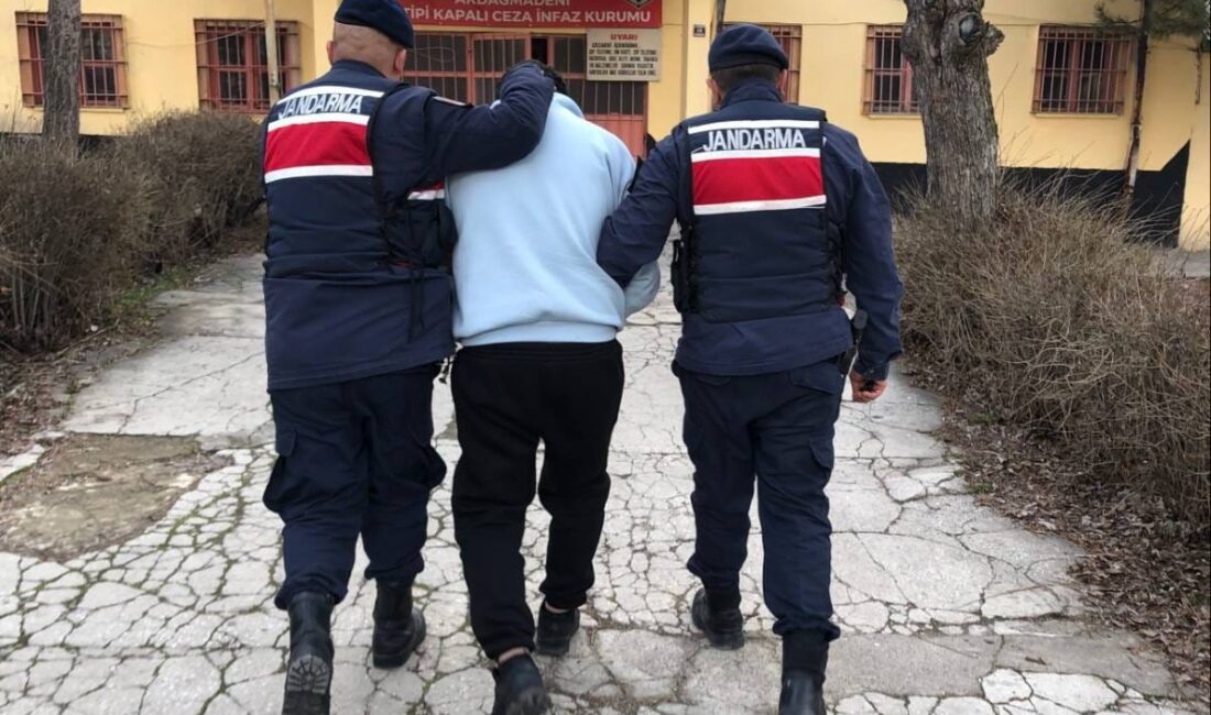 Yozgat İl Jandarma Komutanlığı ekipleri, aranan şahısların yakalanmasına yönelik yürüttüğü