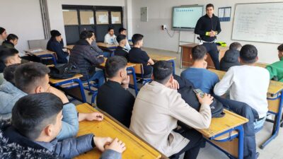 Sarıkaya İlçe Emniyet Müdürlüğü tarafından yürütülen “Her Gün Bir Sınıfımızın