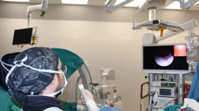 Yozgat Şehir Hastanesi, böbrek taşlarının tedavisinde ileri teknolojiyi kullanarak önemli