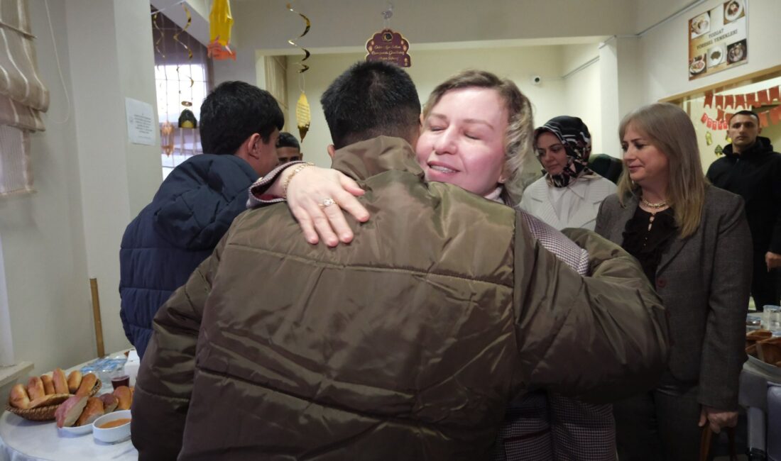 Yozgat Valisi Mehmet Ali Özkan’ın eşi Arzu Özkan’ın koordinesinde, Çocuk