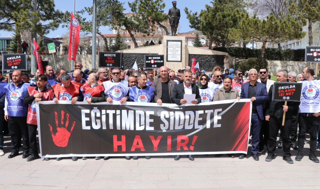 Yozgat’ta faaliyet gösteren eğitim sendikaları, Şanlıurfa’nın Siverek ilçesinde bir lisede
