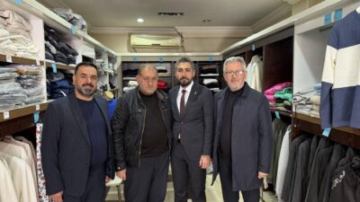 AK Parti Yozgat Merkez İlçe Başkanı Kazım Emiroğlu Şimşek, beraberindeki