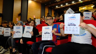 Akdağmadeni ilçesinde hayata geçirilen “Hayata Nefes Akdağmadeni” projesi kapsamında öğrencilere