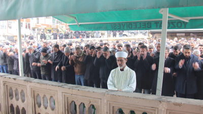 Yozgat’ın tanınan eşraflarından Hamit Akdemir’in eşi, Yozgat Bakkallar Odası Başkanı