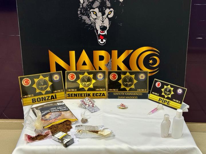 Yozgat’ta narkotik ekiplerince uyuşturucu ticaretine yönelik gerçekleştirilen operasyon kapsamında bir