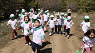 Yozgat’ta baharın gelişiyle birlikte fidan dikme seferberliği hız kazandı. Yozgat