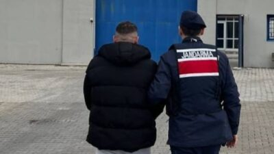 Yozgat İl Jandarma Komutanlığı ekipleri, uyuşturucu suçundan aranan bir kişiyi