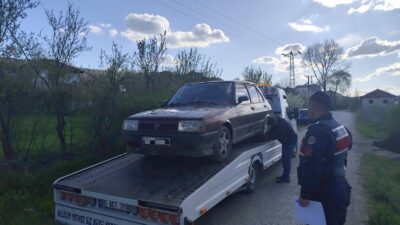 Yozgat’ta jandarma ekiplerince gerçekleştirilen trafik denetimlerinde “dur” ihtarına uymayarak kaçan