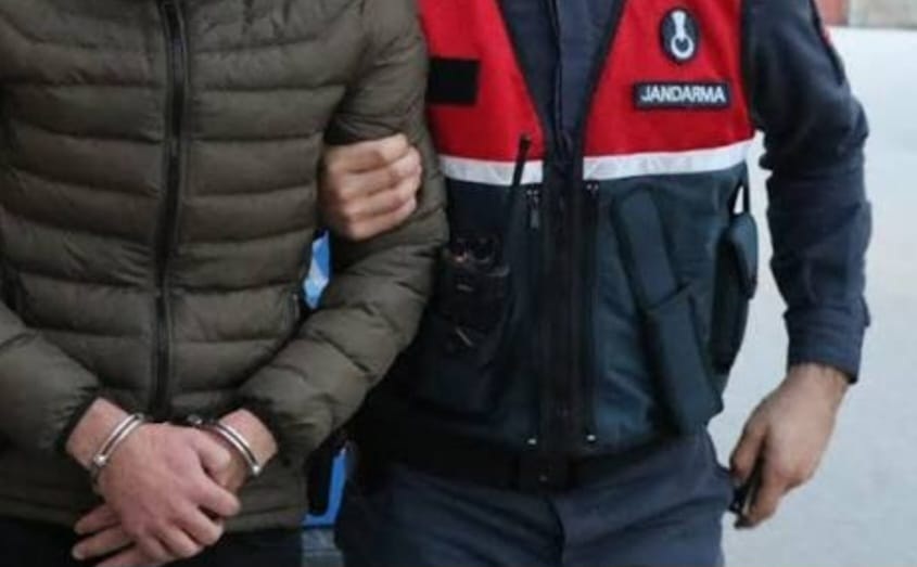 Yozgat İl Jandarma Komutanlığı, sorumluluk sahasında aranan şahısların yakalanmasına yönelik