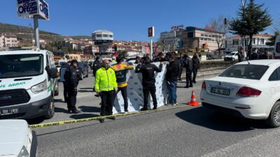 Yozgat’ta meydana gelen trafik kazasında, yolun karşısına geçmeye çalışan 77