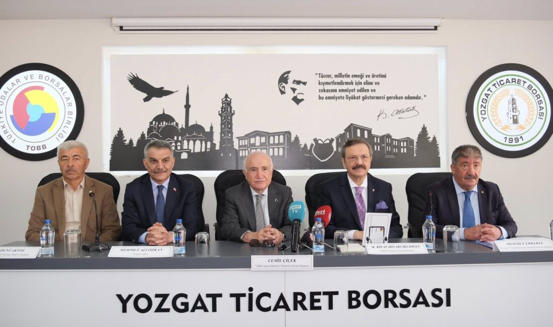 Türkiye Odalar ve Borsalar Birliği (TOBB) Başkanı Rifat Hisarcıklıoğlu ile