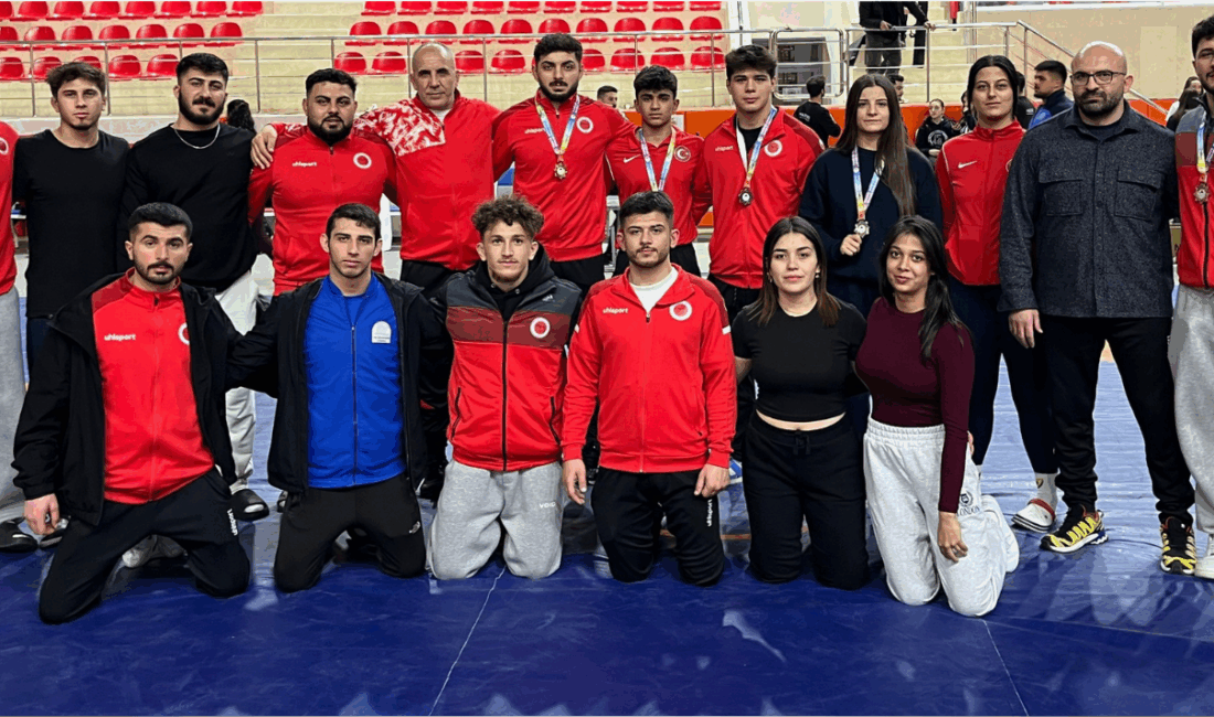 Yozgat Bozok Üniversitesi Güreş Takımı, Burdur’da düzenlenen Üniversiteler Arası Güreş