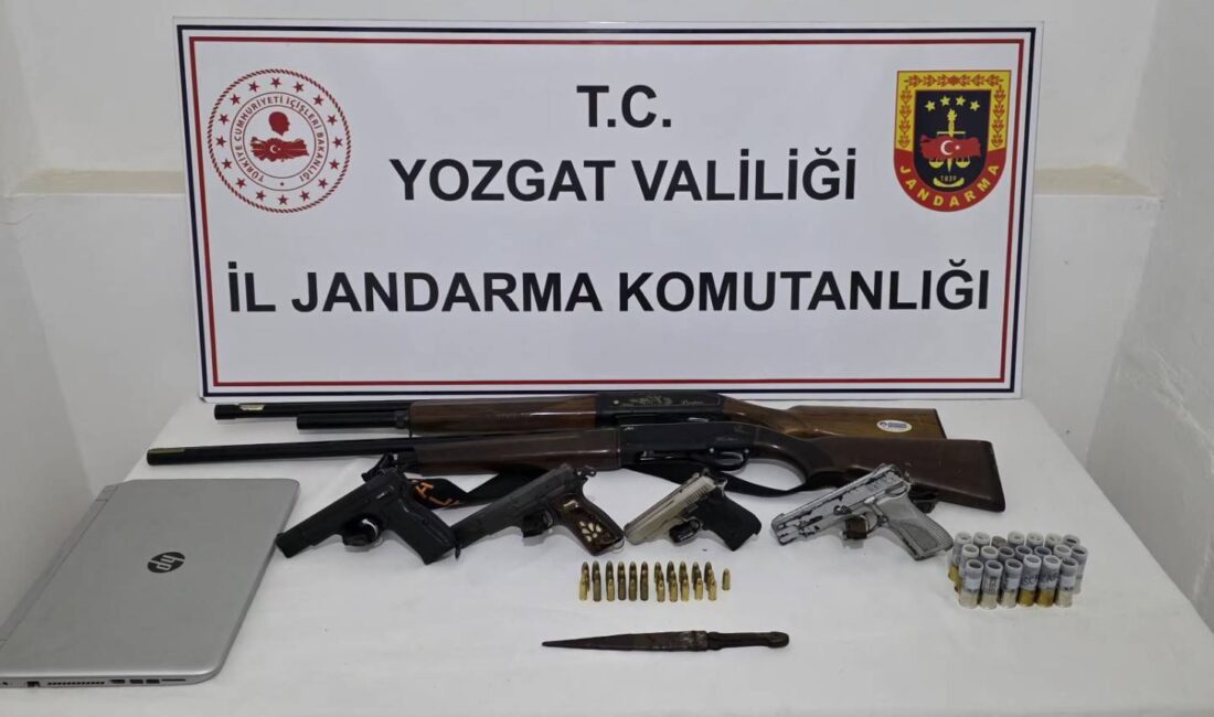 Yozgat İl Jandarma Komutanlığı (JASAT) ekiplerince Kadışehri ilçesinde silah ticaretine