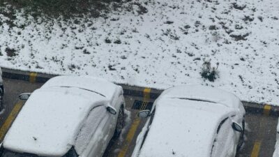 Yozgat’ta hava sıcaklığının ani düşüşüyle birlikte etkili olan sağanak yağış,