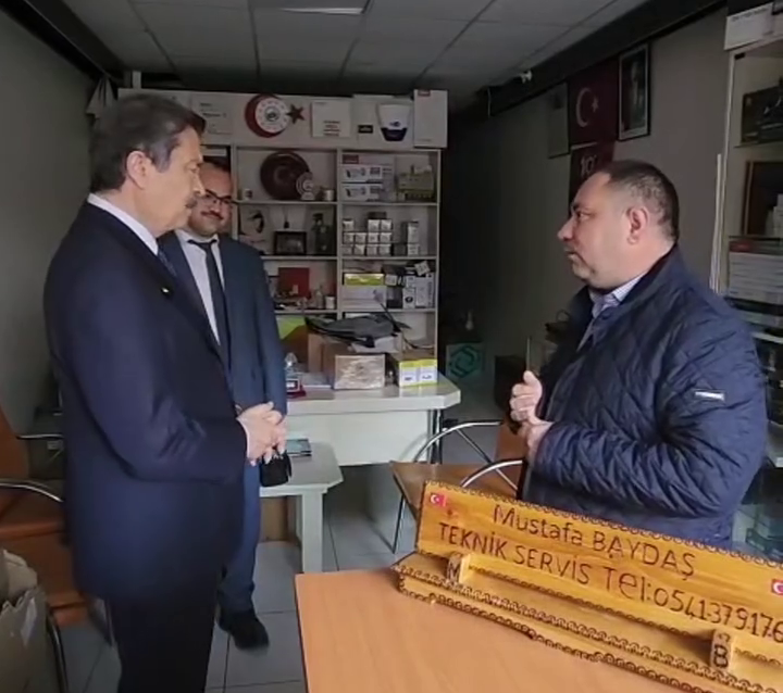 İYİ Parti Yozgat Milletvekili Lütfullah Kayalar, Yerköy ilçesinde gerçekleştirdiği ziyaretler