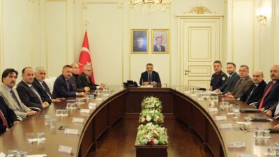 Yozgat Valisi Mehmet Ali Özkan, engelli bireyler ve yaşlıların kamu