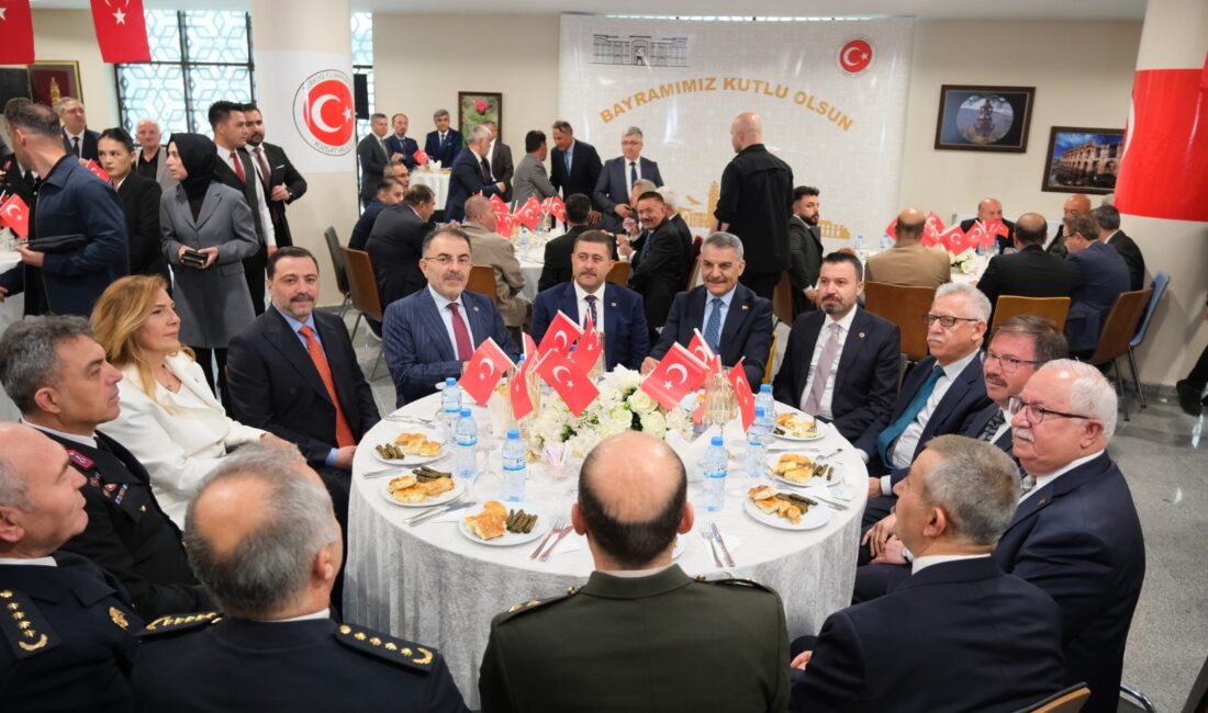 Kurban Bayramı dolayısıyla Yozgat’ta düzenlenen bayramlaşma programları, birlik, beraberlik ve