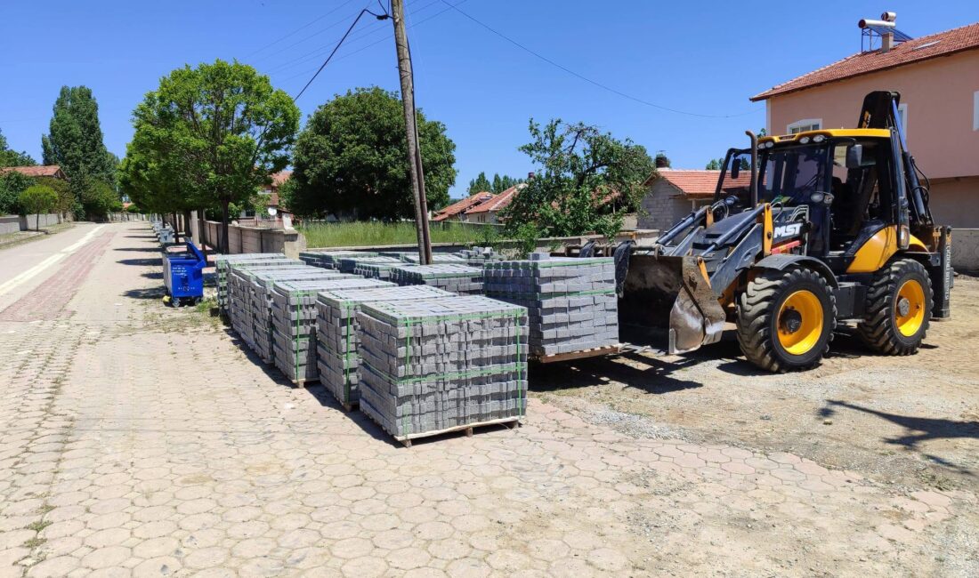 Çiğdemli Belediyesi, doğalgaz altyapı çalışmaları nedeniyle bozulan yollar ile kasaba