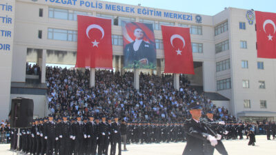 Yozgat Polis Meslek Eğitim Merkezi’nde (POMEM) 8 aylık zorlu eğitim